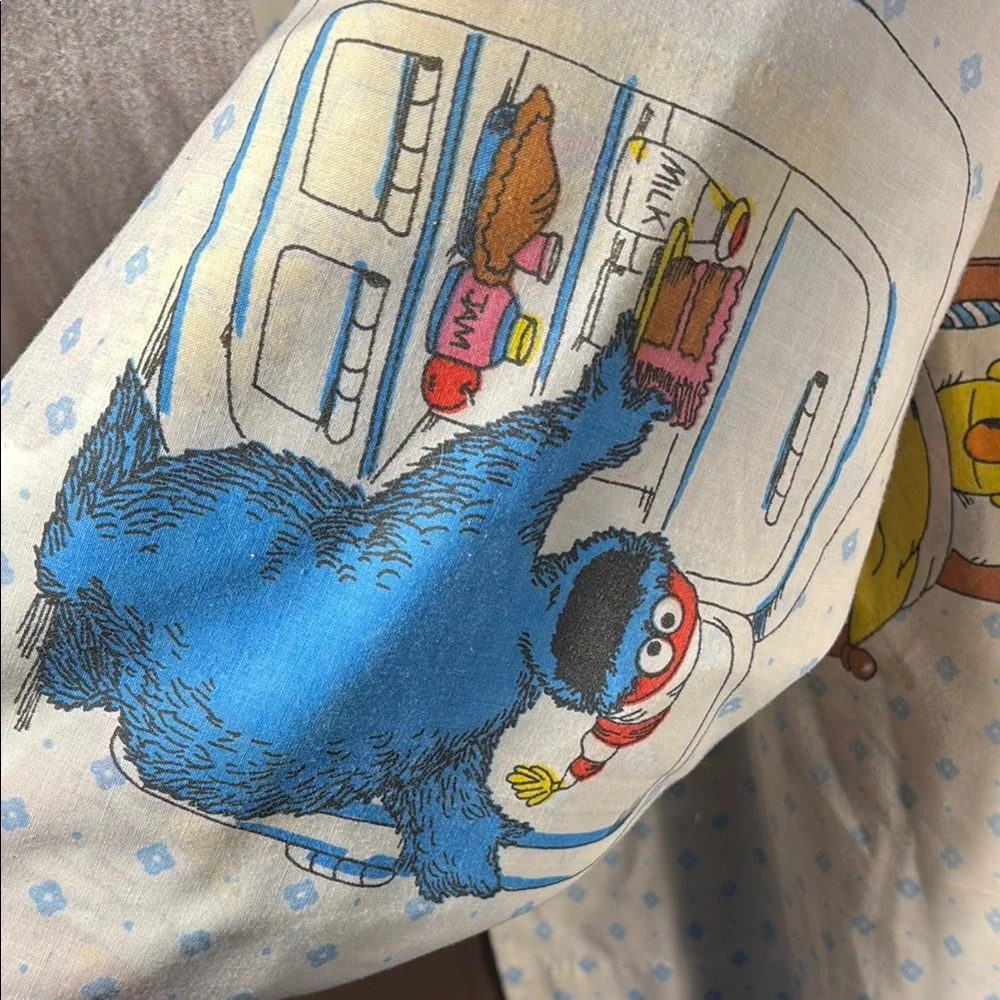 Vintage Sesame Street 2 Pillowcases and twin fitted sheet J.C.‎ Penney D1